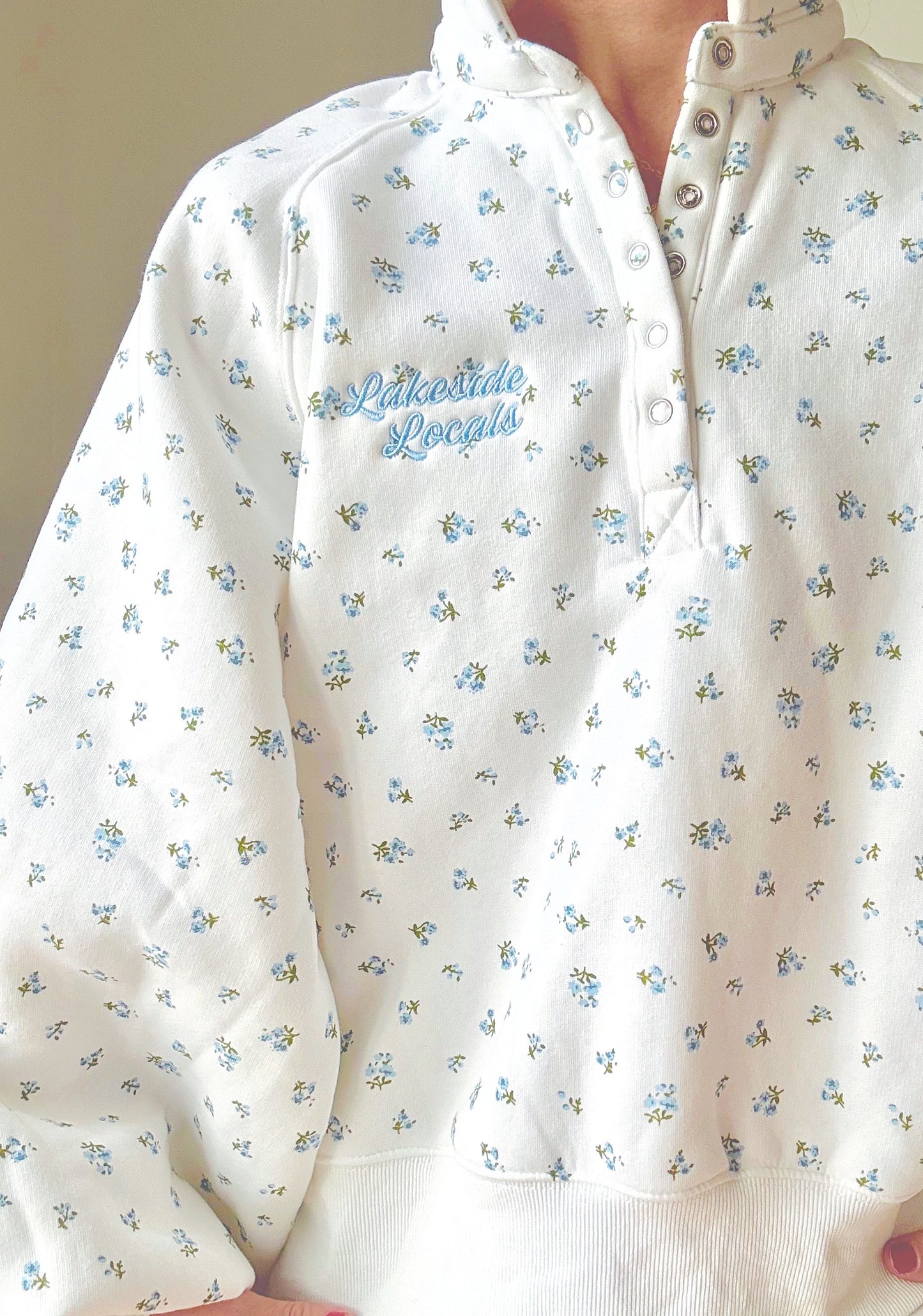 Women’s Floral Pullover